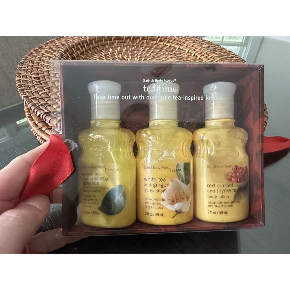 Vintage Bath & Body Works Pleasures Body Lotion gift set
